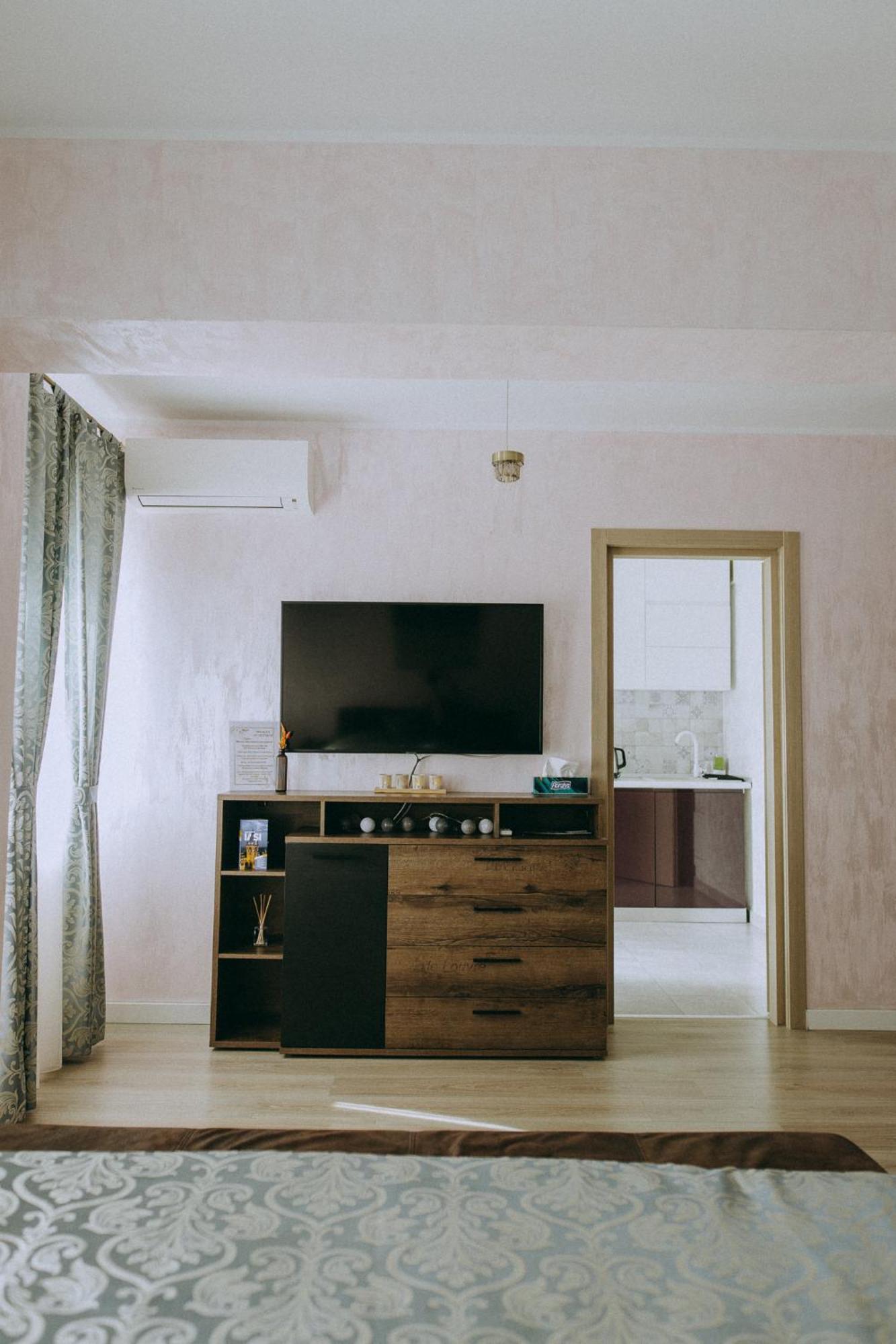 Dina Lux Iasi Apartment Zewnętrze zdjęcie